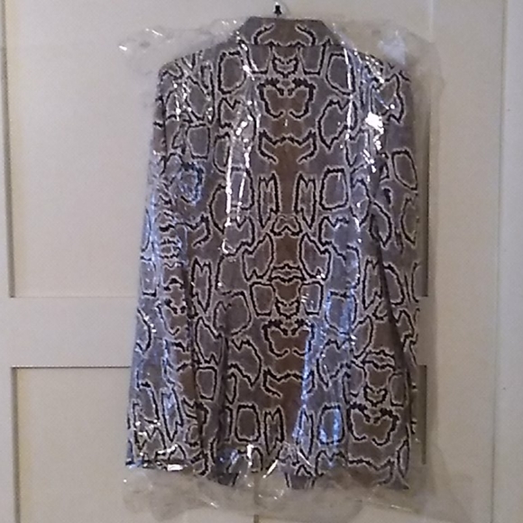 Cabi Python Blazer - Picture 4 of 8